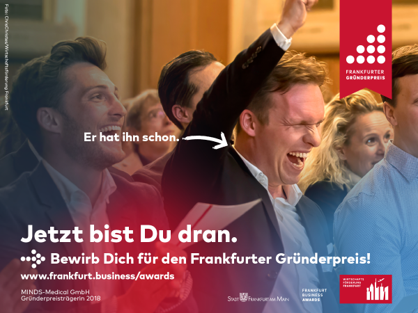 Ein ehemaliger Gewinner des Frankfurter Gründerpreises beim Jubeln